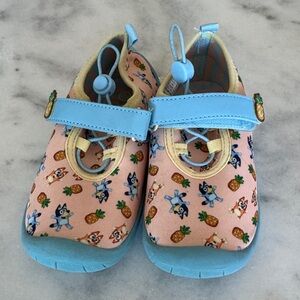 Kids Peach Pineapple & Character Water Shoes with Blue Trim